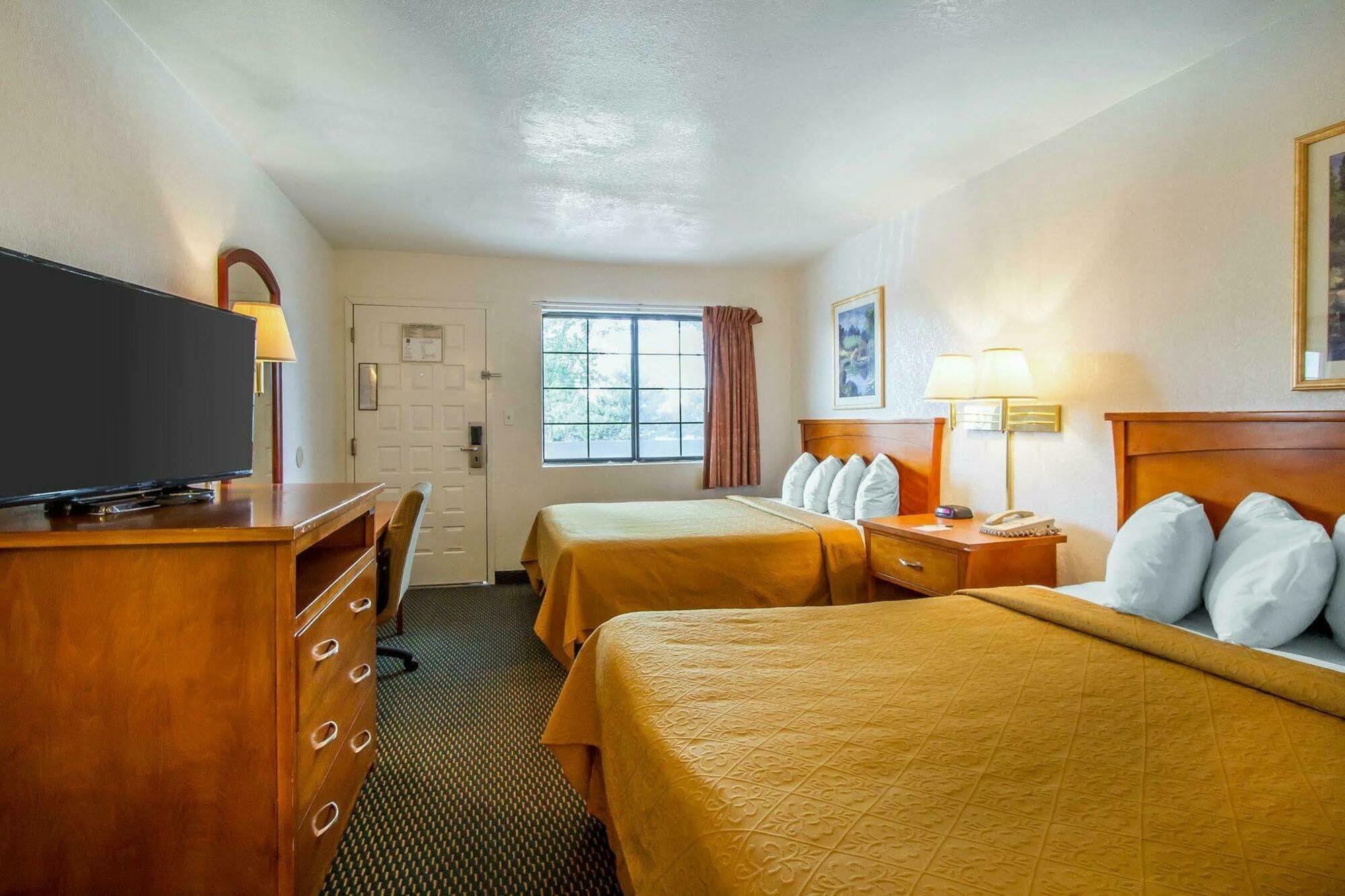 Quality Inn Flagstaff East I-40 מראה חיצוני תמונה